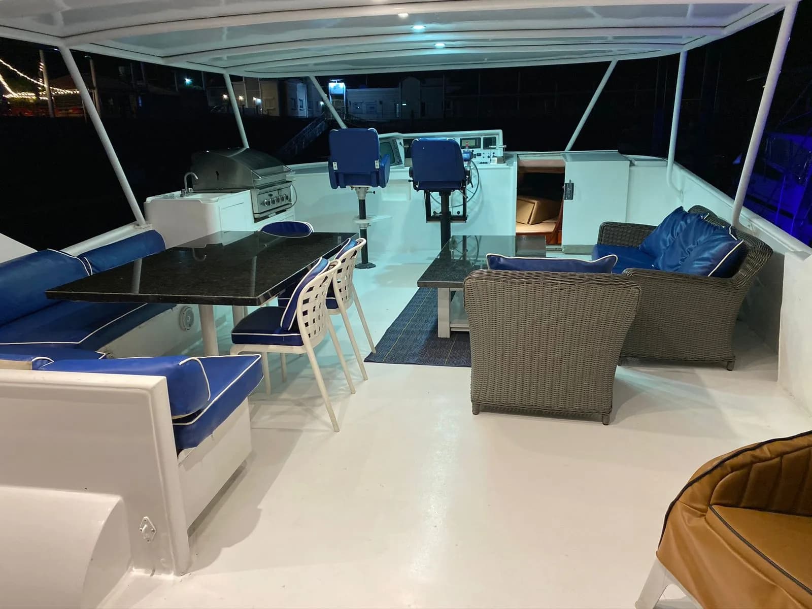 Yate 51 pies — foto 3 de 14
