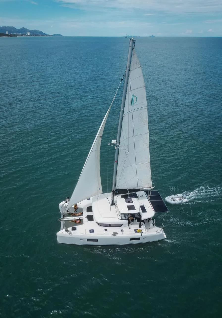 Catamarán 51 pies — foto 2 de 25