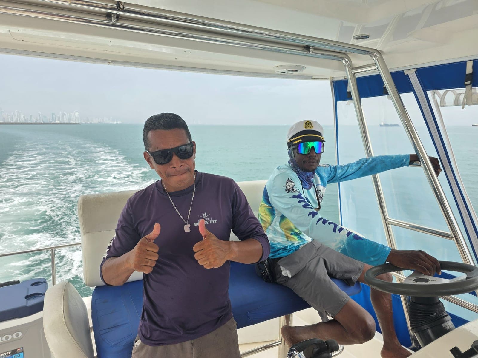 Catamarán Aura — foto 17 de la galería del charter privado
