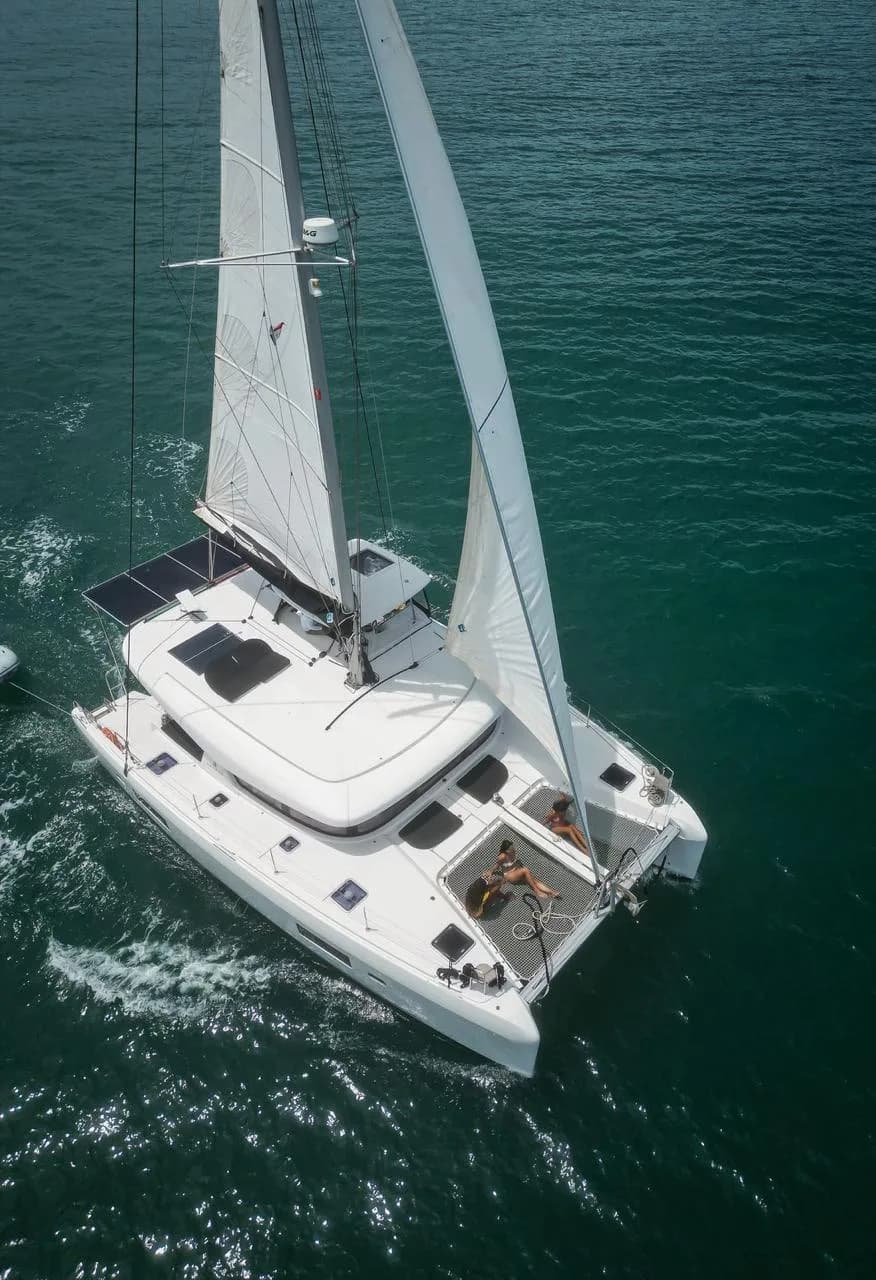Catamarán 51 pies para chárter privado en Panamá